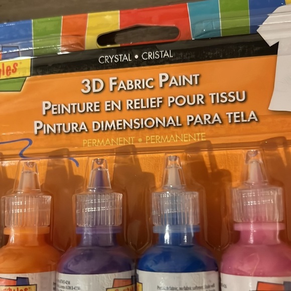 3D Fabric Paint 🎨 set of 6 one fluid ounce paints 29.5 mL (1 fl oz) each color​ - Picture 3 of 5